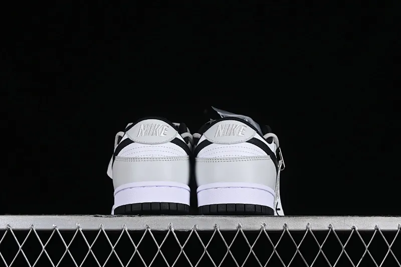All categories Nk SB Dunk series Nk SB Dunk Low Low-top sneakers Nk Dunk Low Letter Panda Black and gray high street deconstruction SB strap low-top casual sneakers CW1590-100